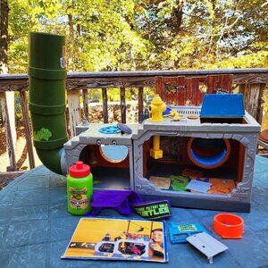 Teenage Mutant Ninja Turtle Sewer Home  (1989 Mirage Studios) VINTAGE USED